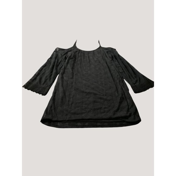 Black Lace Cold Shoulder Dress With Geometric Pattern - Picture 8 of 13